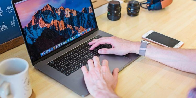 Cara Mengambil Screenshot Scrolling di Android, iOS, dan iPadOS