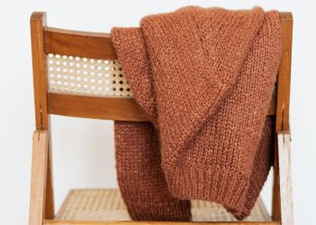 6 Model Sweater Pria untuk Gaya Kekinian di Musim Dingin