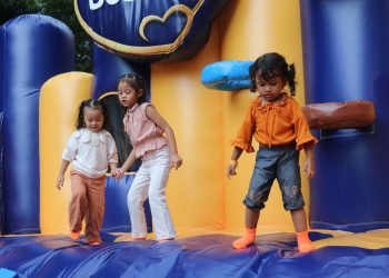 Wahana Rumah Balon Solusi Liburan Sehat dan Menyenangkan untuk Anak-anak