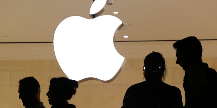 Lisa Jackson Pensiun dari Apple Januari 2026, Eksekutif Baru Masuk sebagai Penasihat Umum