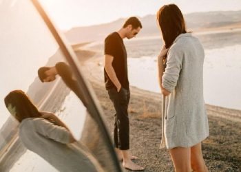 7 Cara Efektif Melupakan Mantan dan Bangkit dari Patah Hati