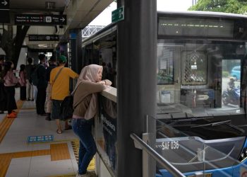 Daftar Bank untuk Perpanjang Kartu Gratis Transjakarta MRT dan LRT