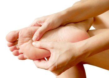 Sakit di Telapak Kaki? Kenali 6 Gejala Penyakit yang Mungkin Terjadi