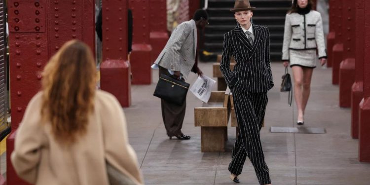 Denyut Perkotaan dalam Koleksi Metiers d’Art 2026