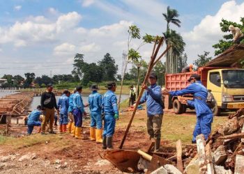 Pembongkaran Proyek Liar di Setu Tujuh Muara Depok