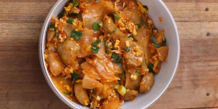 6 Cara Membuat Kerupuk Seblak Lezat yang Empuk dan Kenyal