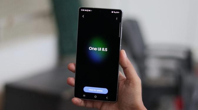 One UI 8.5 Beta Dikenal Sulit Digunakan Hanya dengan Satu Tangan