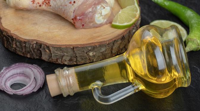 Mengolah Kulit Ayam Menjadi Minyak Gurih untuk Berbagai Masakan