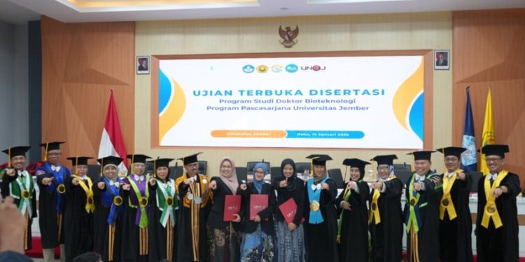 Sejarah Baru, Universitas Negeri Lahirkan Tiga Doktor Bioteknologi Berbasis Riset Global
