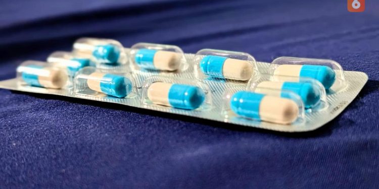 Risiko Serius Fisik dan Mental Karena Ketidakpatuhan Minum Obat Menurut Pakar