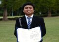 Kisah Izzat yang Dari Kuli dan Loper Koran ke Gelar Doktor Biologi Kelautan di Jepang